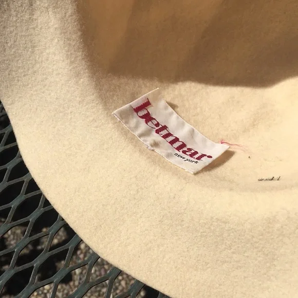 VTG Spring Vanilla Cream Felt Hat - Picture 6 of 8
